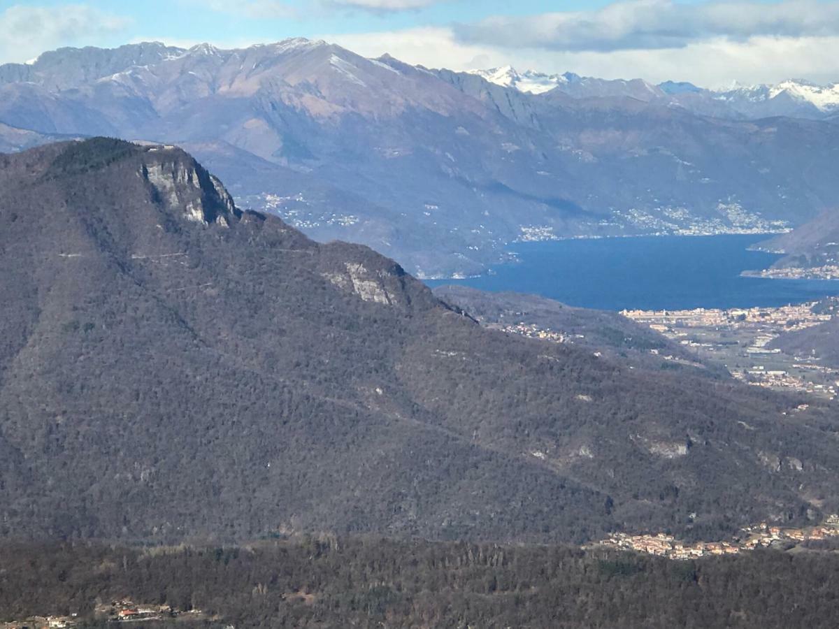 Lakeside Lago Maggiore Monvalle 외부 사진